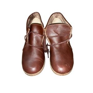 BOC Shoes Dark Brown Size 9M